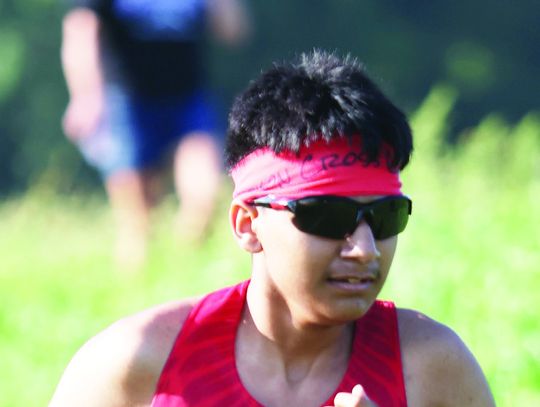 Runners fight at NC Invite