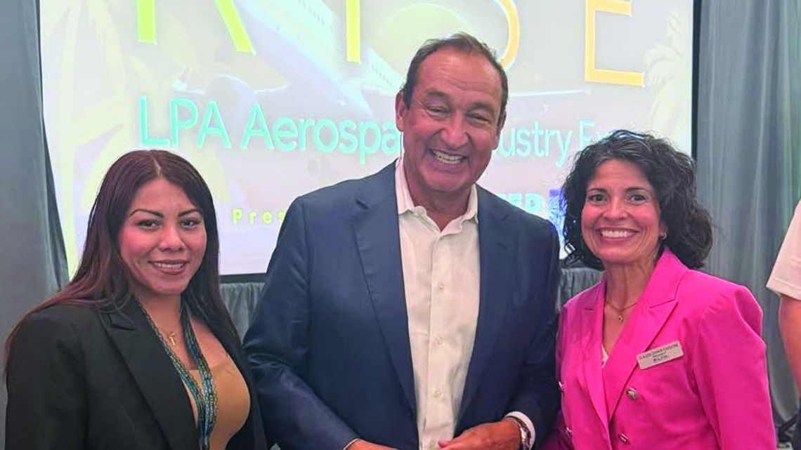Madison alum receives aerospace scholarship Madison alum receives aerospace scholarship